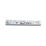 EMBLEMA INYECTADO LUV D-MAX CROMADO