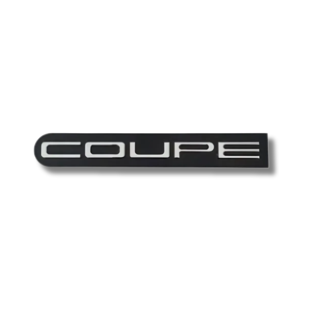 EMBLEMA INYECTADO MAZDA 323 COUPE